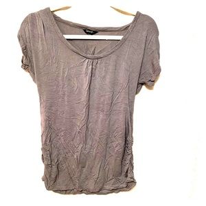 Grey basic t shirt with front cinch